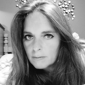 Meet your Posher, Pam